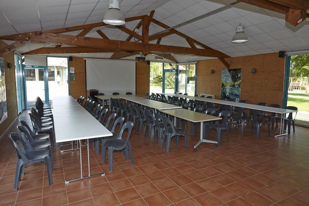 Terres De France - Natura Resort Pescalis Moncoutant Eksteriør bilde
